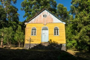 igreja-catolica-de-lagoas (1)